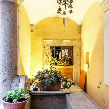 Cartari Apartment Rome